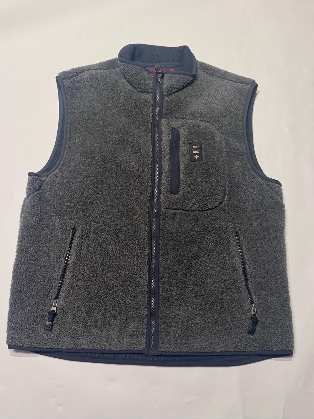 VTG Abercrombie & Fitch Sherpa Vest Men’s XL Full Zip Pockets Outerwear 90s Y2K
